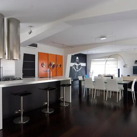 Apartament Marvel House - By My In Como